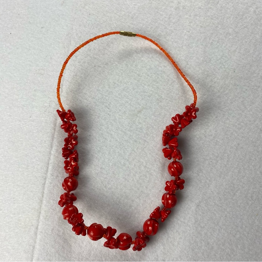 Red Orange Coral Colored Beaded Cluster Floral Necklace 18” Barrel Clasp